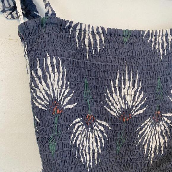 LULUS grey shirred floral crop top sz XS - Picture 2 of 5